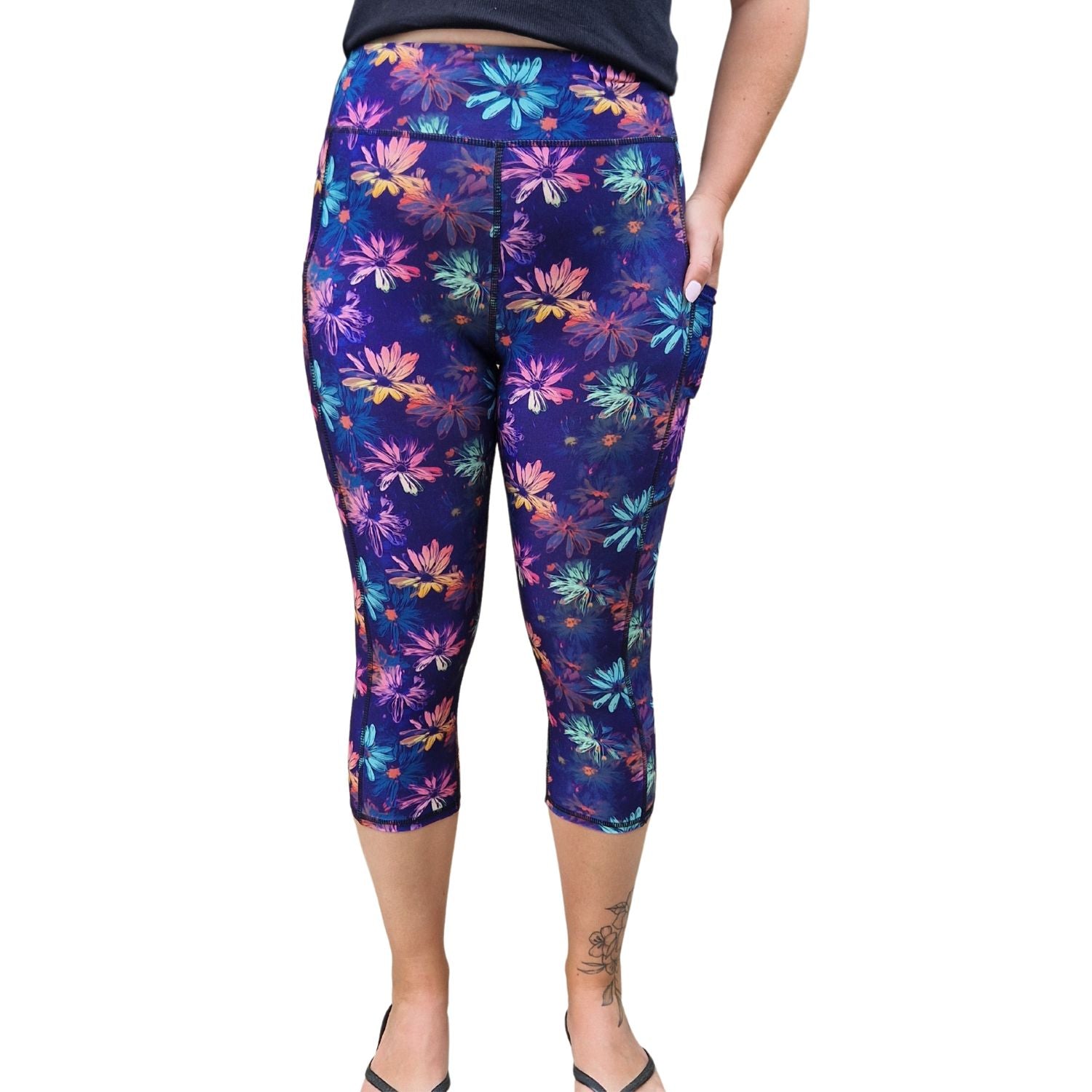 Funky Fit SCULPT Yoga Capri Leggings - Scintillate Daisy's