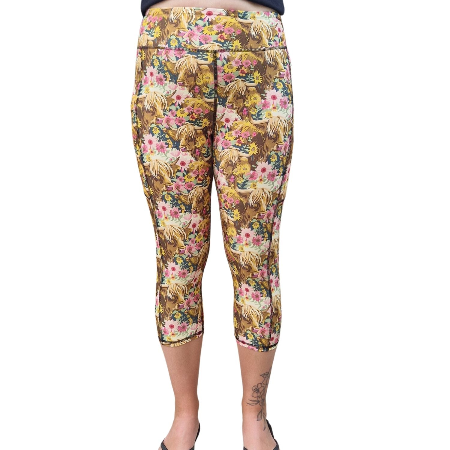 Funky Fit SCULPT Yoga Capri Leggings - Floral Freda