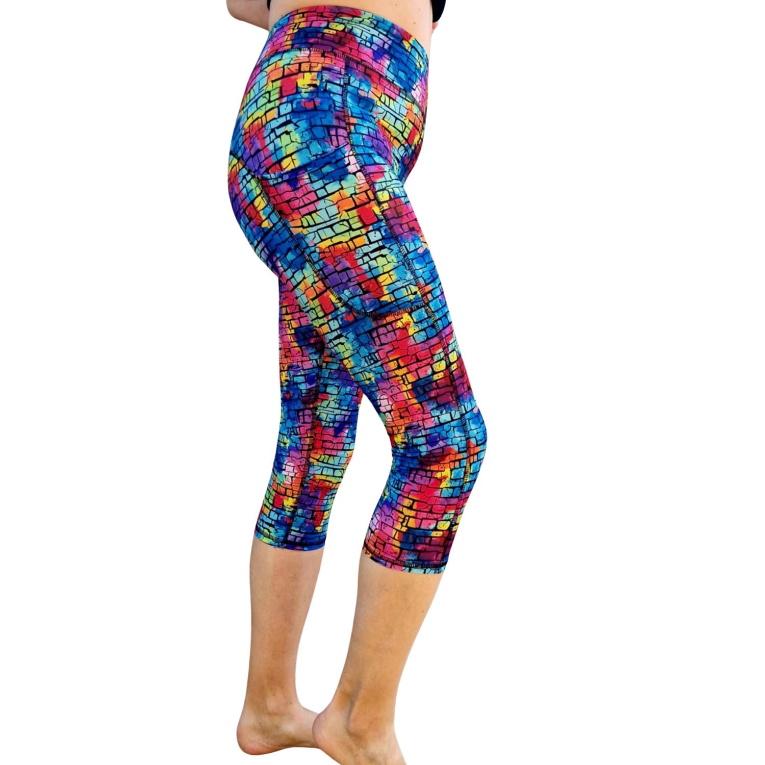 Funky Fit SCULPT Yoga Capri Leggings - Rainbow Wall