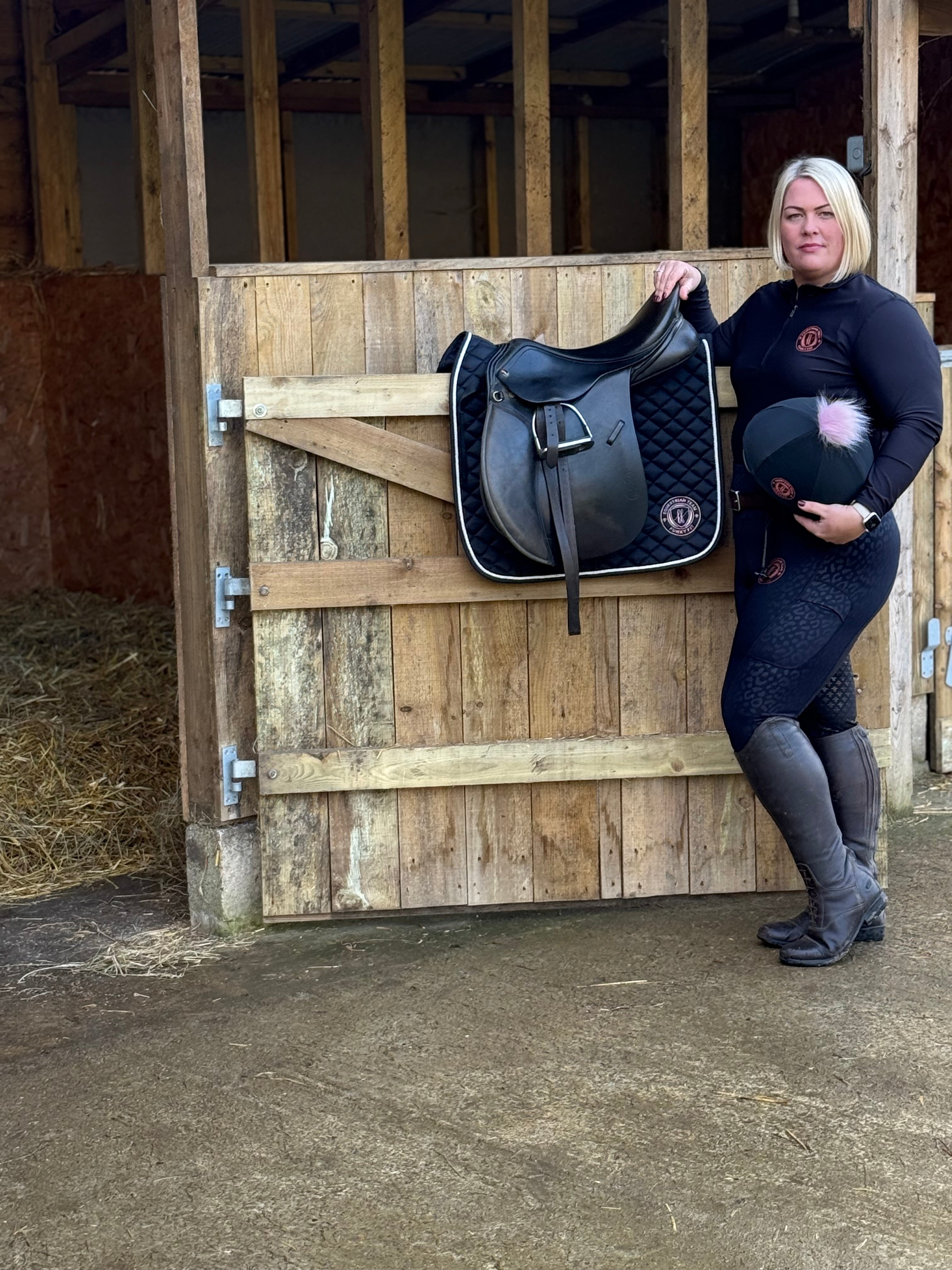 Team Performance Pull On Breech - Black Leopard & Rose