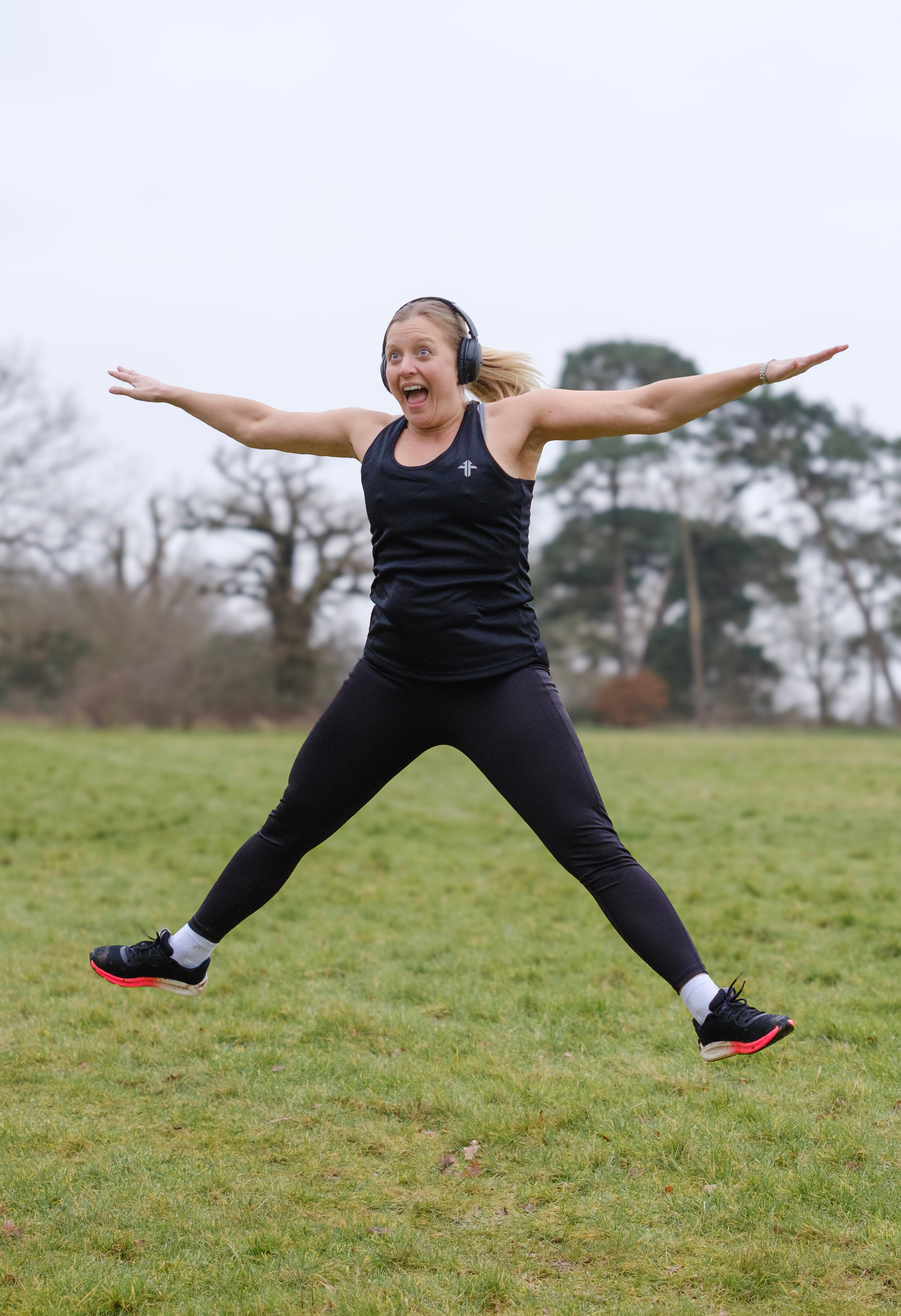 Funky Fit Black Knot Vest