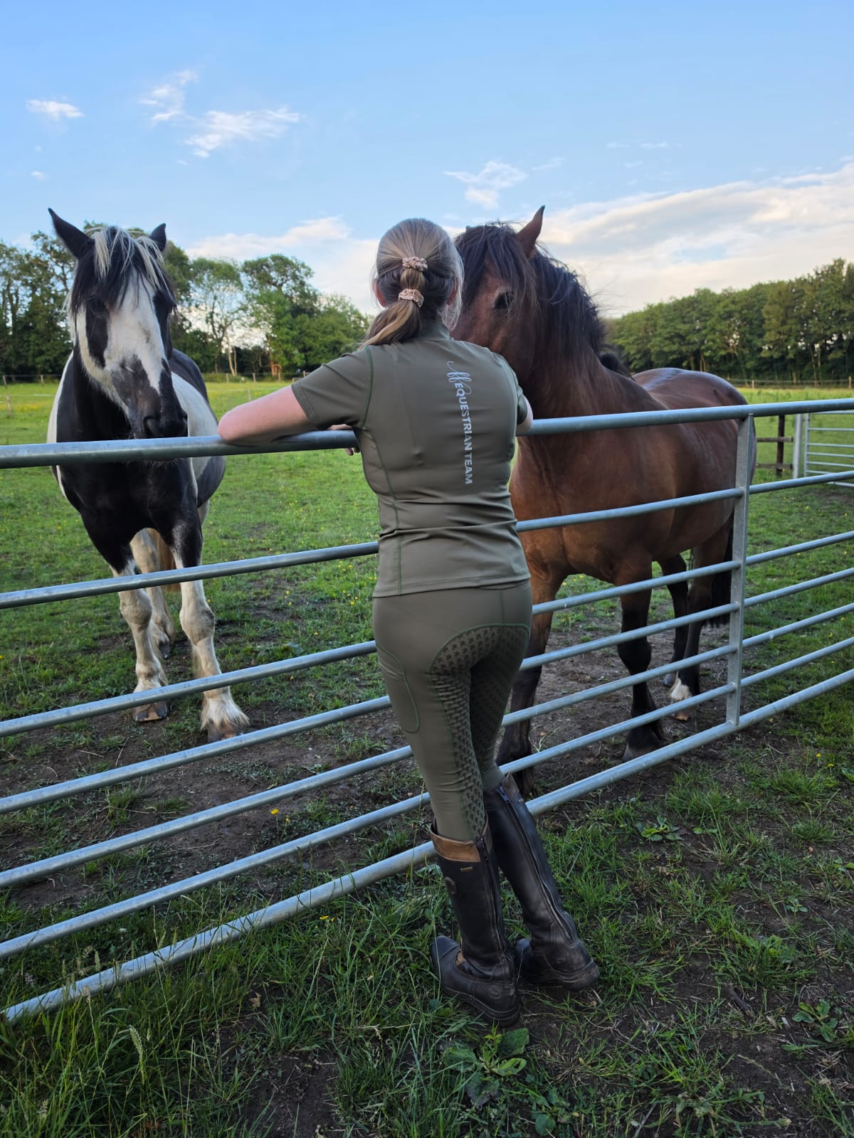 Team Performance Pull On Breech - Olive