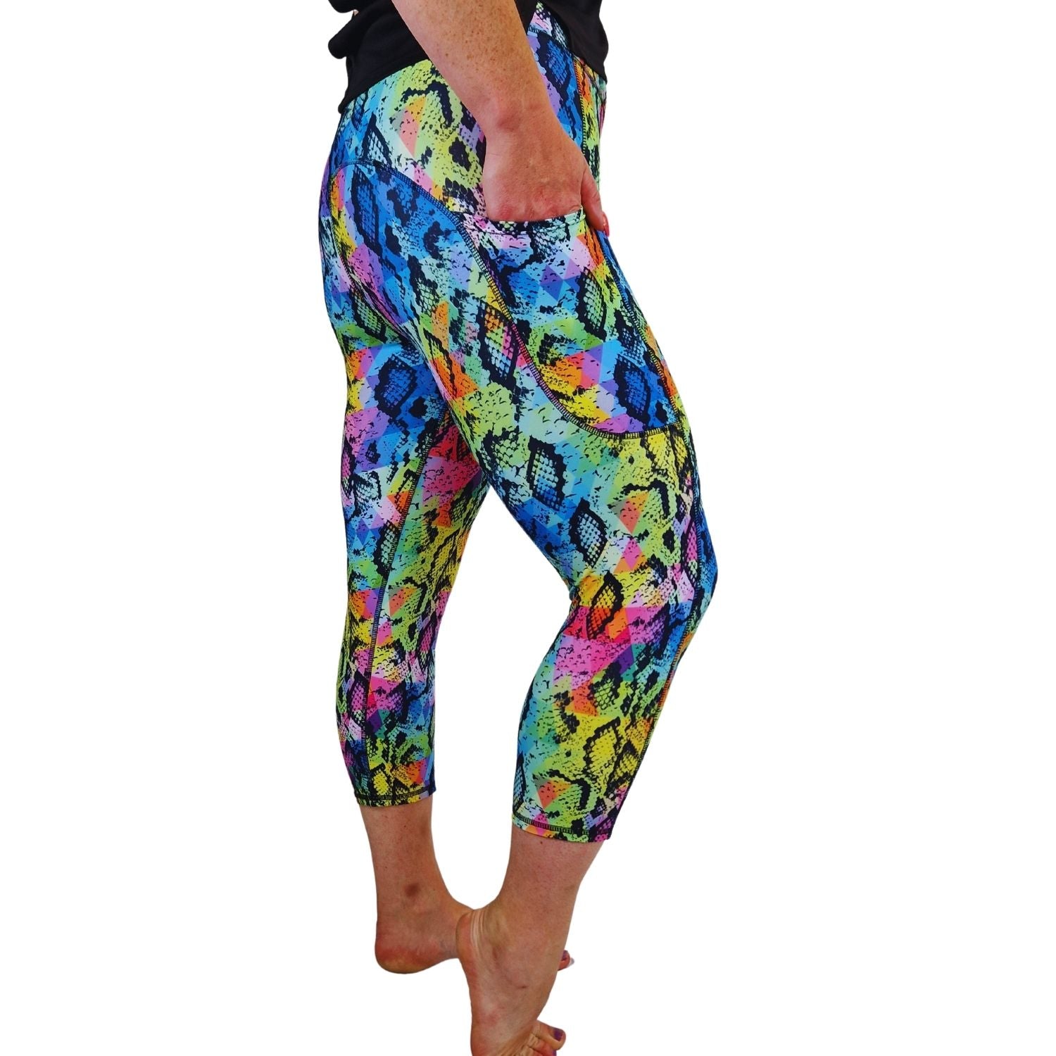 Funky Fit SCULPT Yoga Capri Leggings - Rainbow Snake