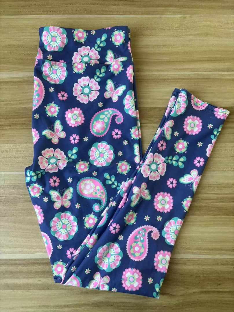 Funky Fit 24/7 Full Length Leggings –  Paisley Pretty Pattern