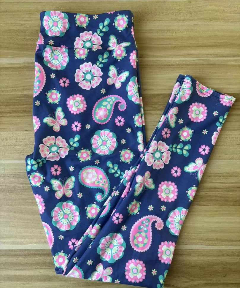 Funky Fit 24/7 Full Length Leggings –  Paisley Pretty Pattern