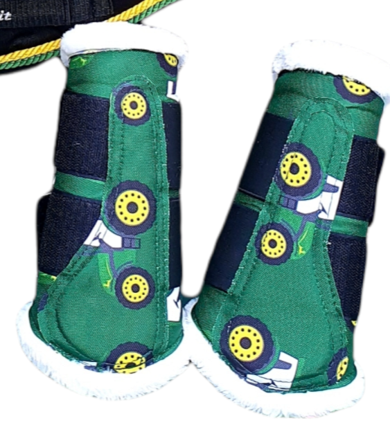 Down On The Farm Boots Set (2pc)