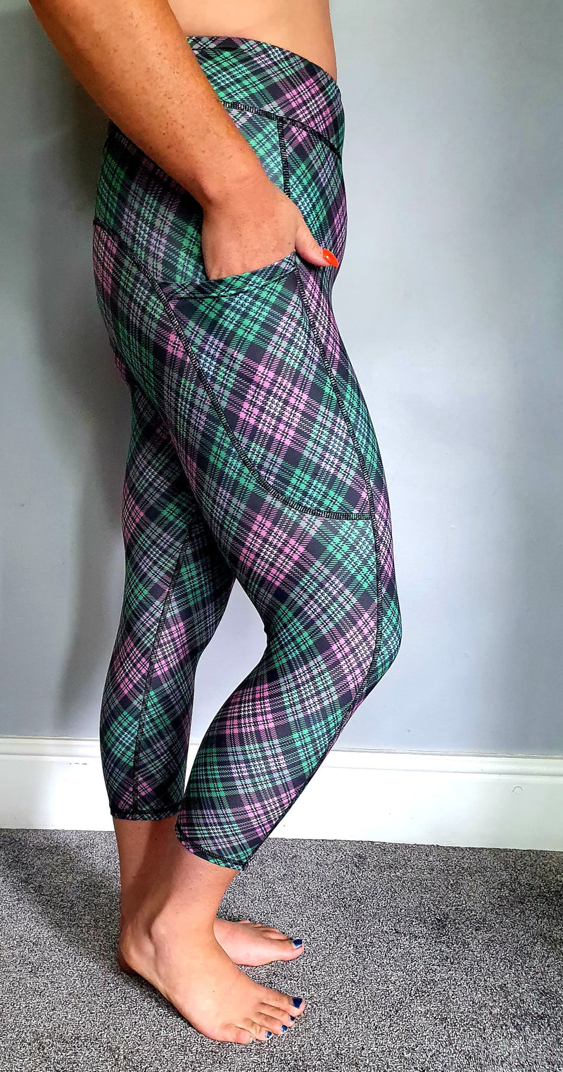 Funky Fit SCULPT Yoga Capri Leggings – Highland